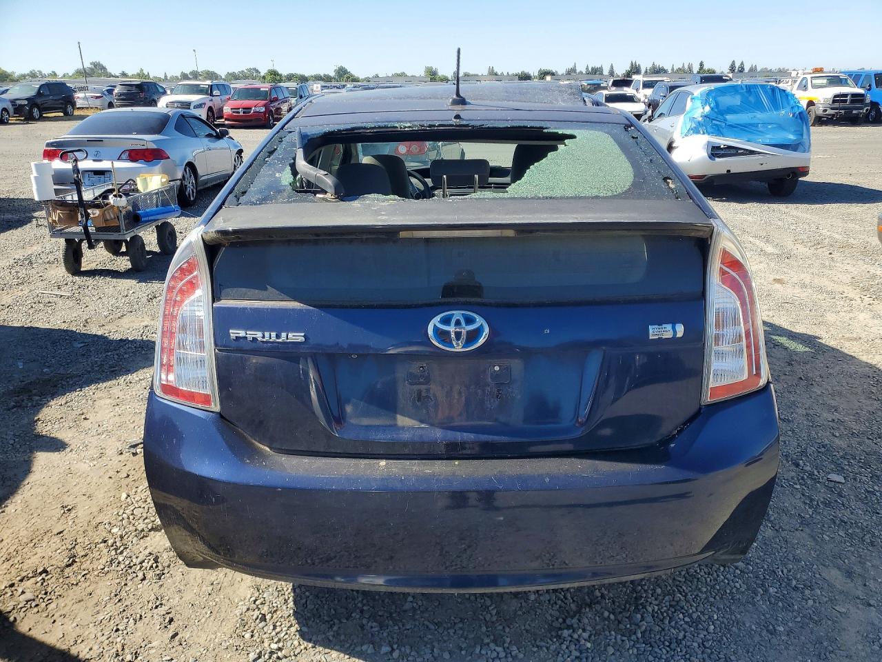 2012 TOYOTA PRIUS THREE photo 16