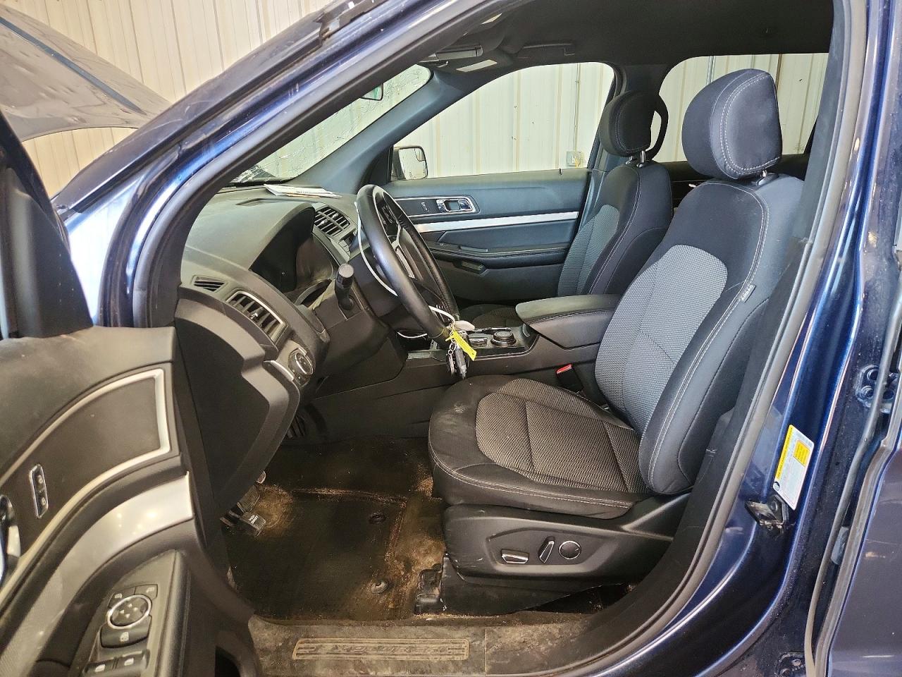 2017 FORD EXPLORER XLT photo 19