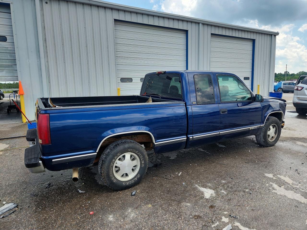 1996 CHEVROLET GMT-400 C1500 photo 3