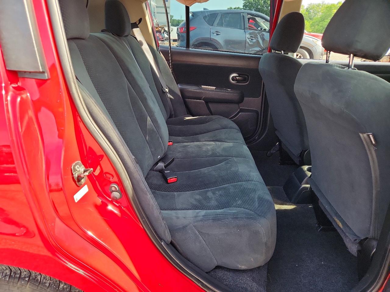 2012 NISSAN VERSA 1.8 S photo 28