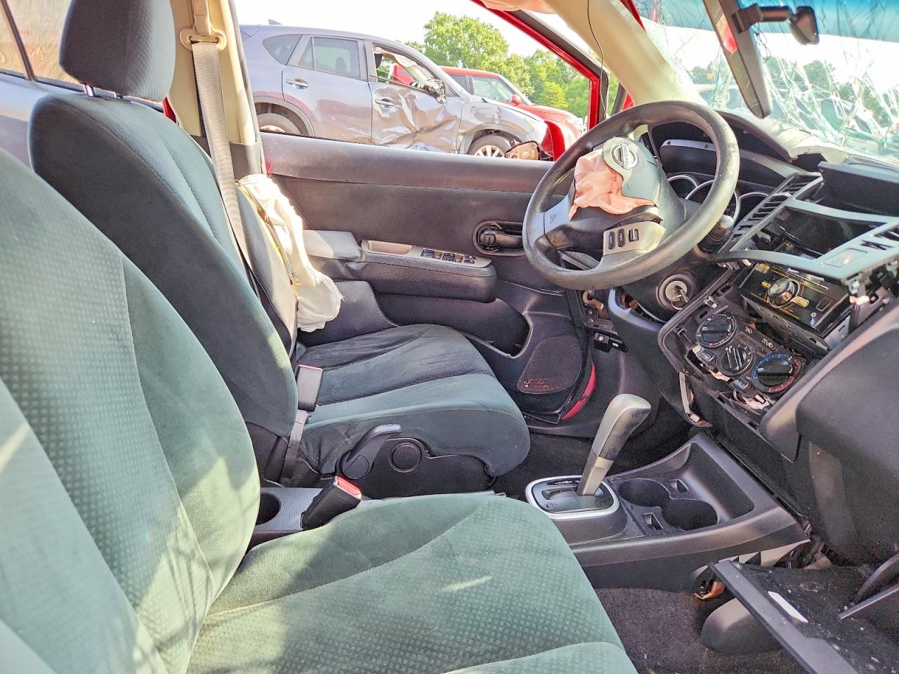 2012 NISSAN VERSA 1.8 S photo 19