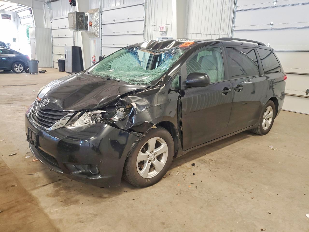 2014 TOYOTA SIENNA