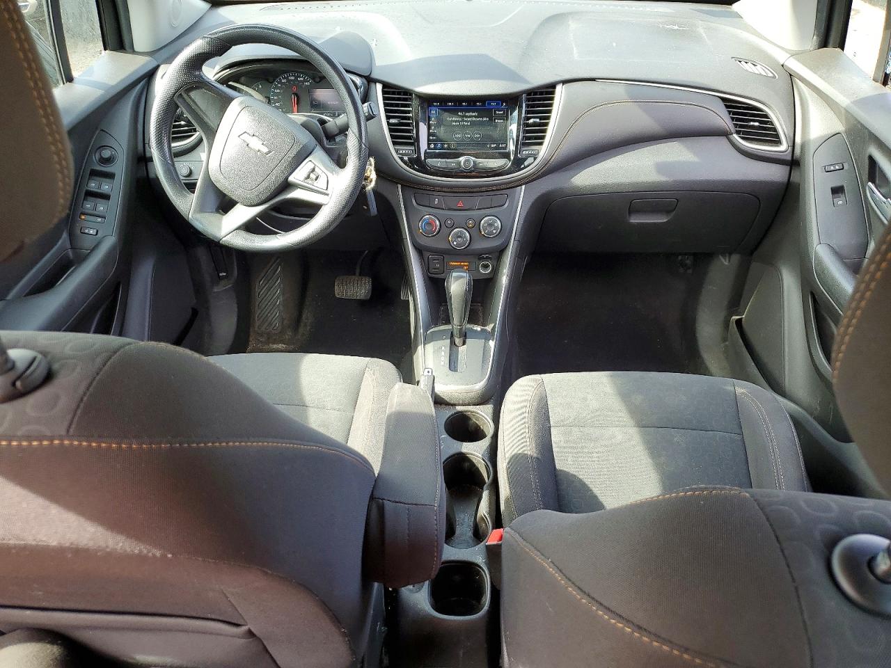 2018 CHEVROLET TRAX LS photo 15