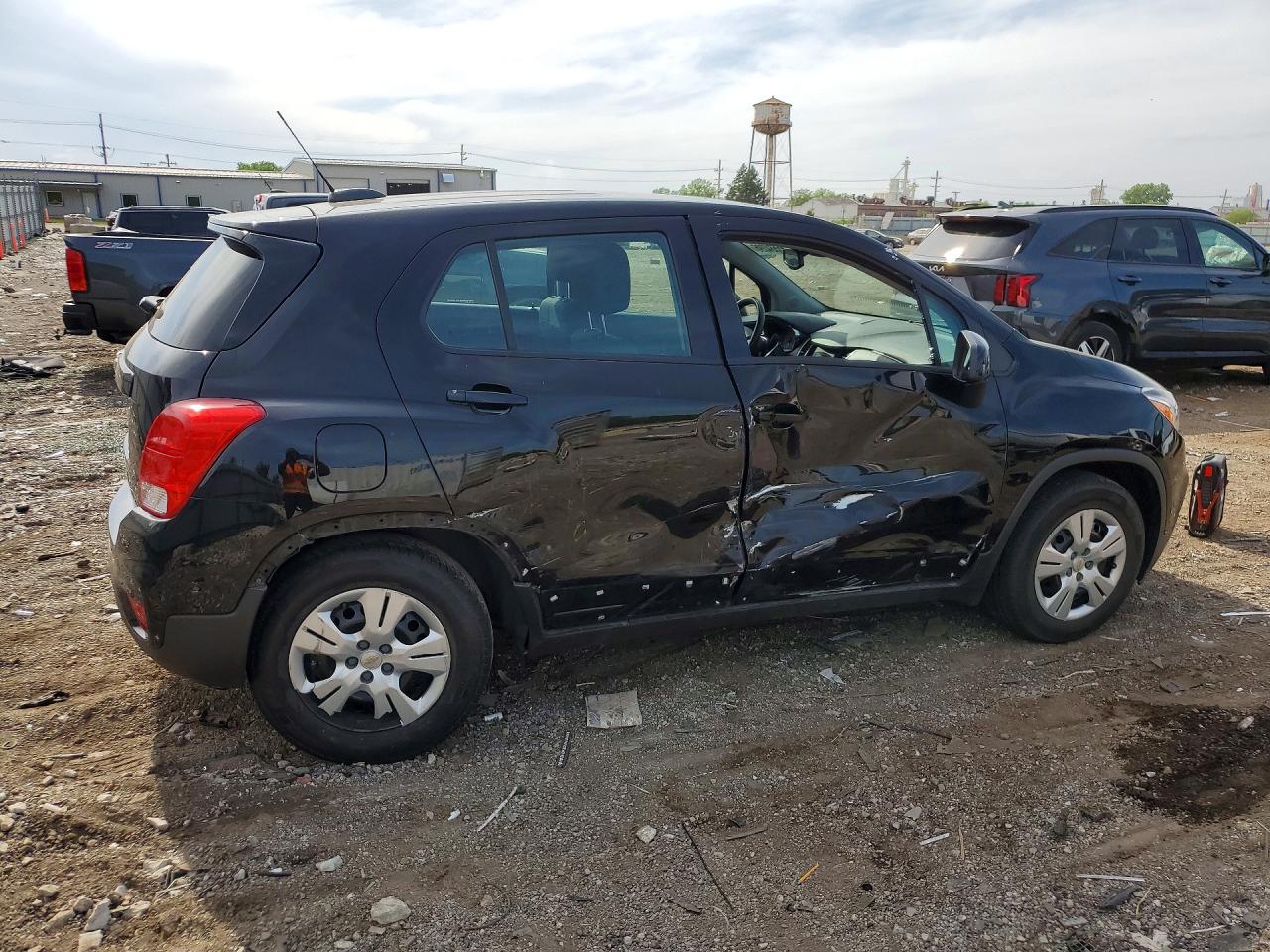 2018 CHEVROLET TRAX LS photo 5