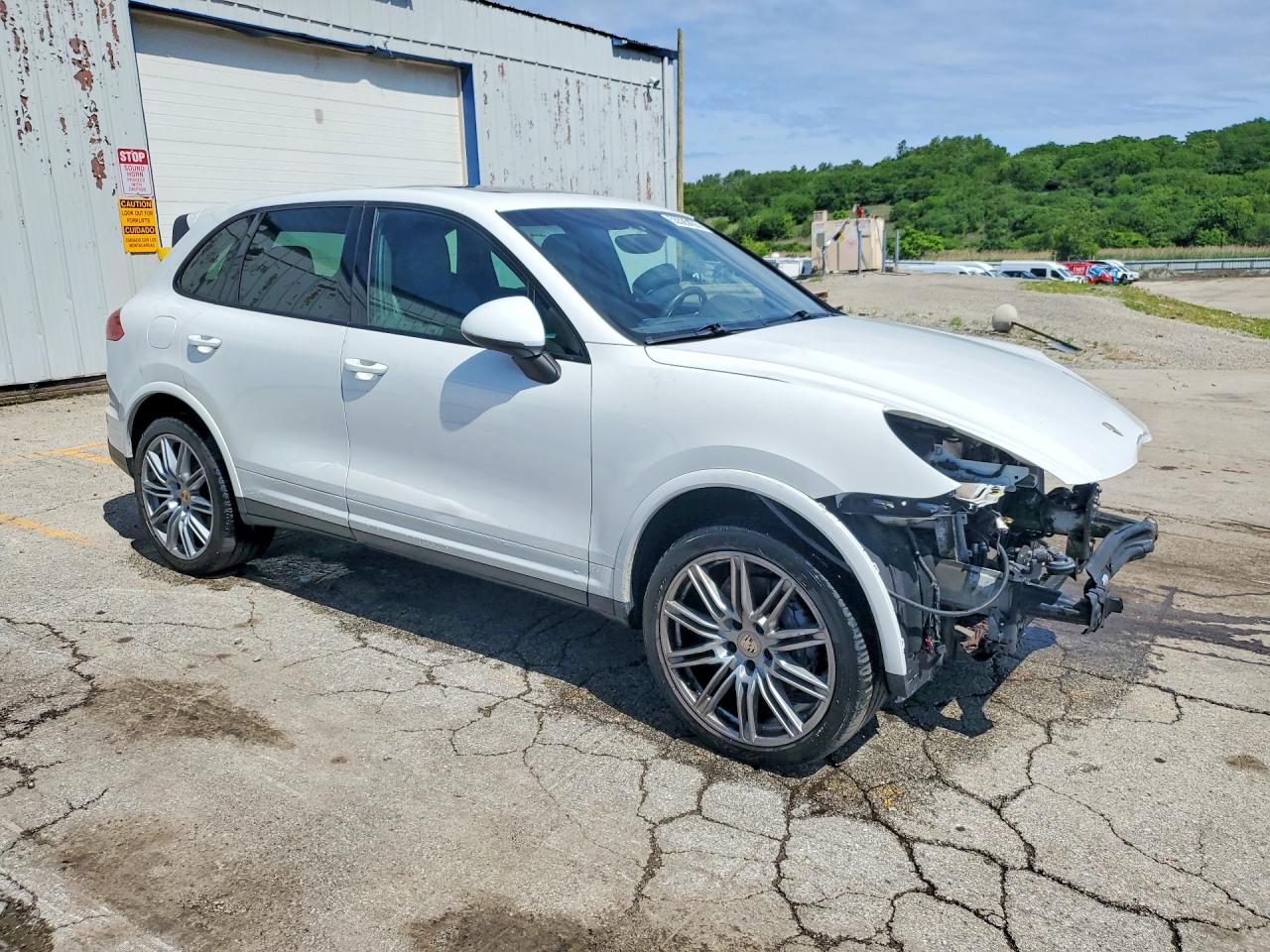 2018 PORSCHE CAYENNE photo 4