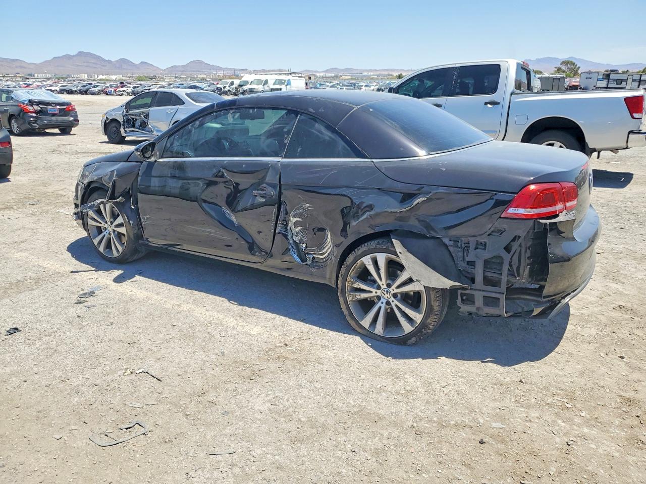 2013 VOLKSWAGEN EOS LUX photo 3