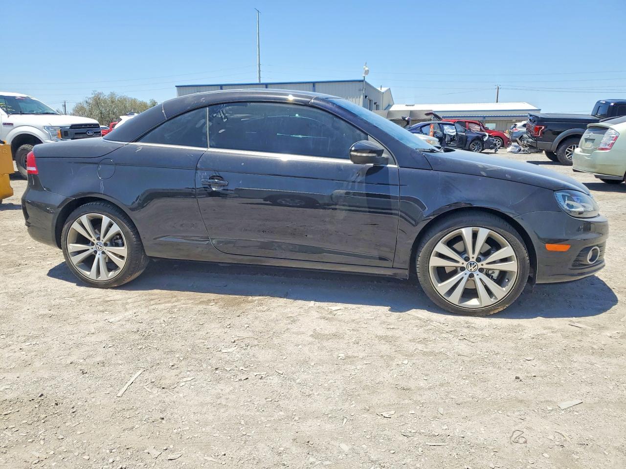 2013 VOLKSWAGEN EOS LUX photo 7