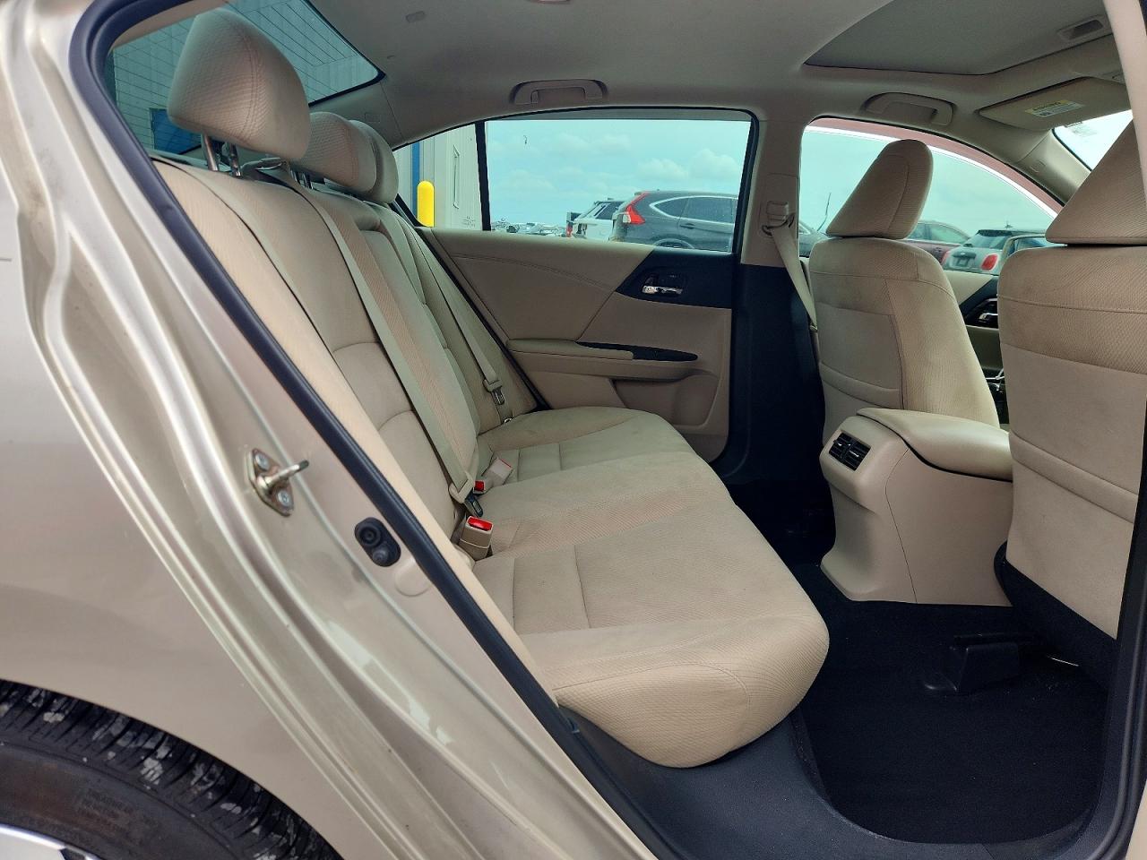 2016 HONDA ACCORD EX photo 19