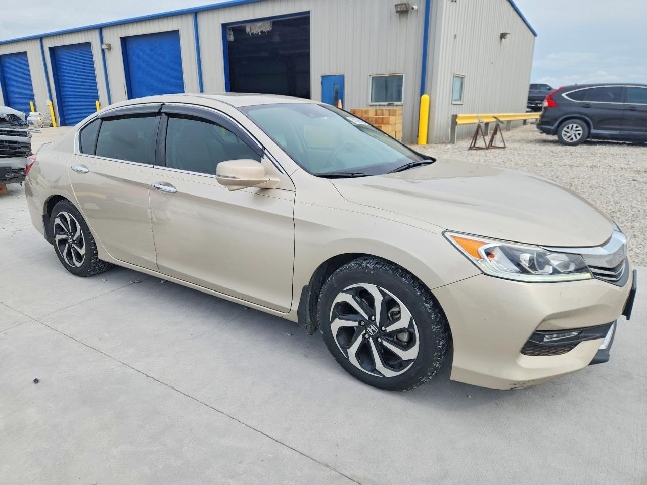 2016 HONDA ACCORD EX photo 7