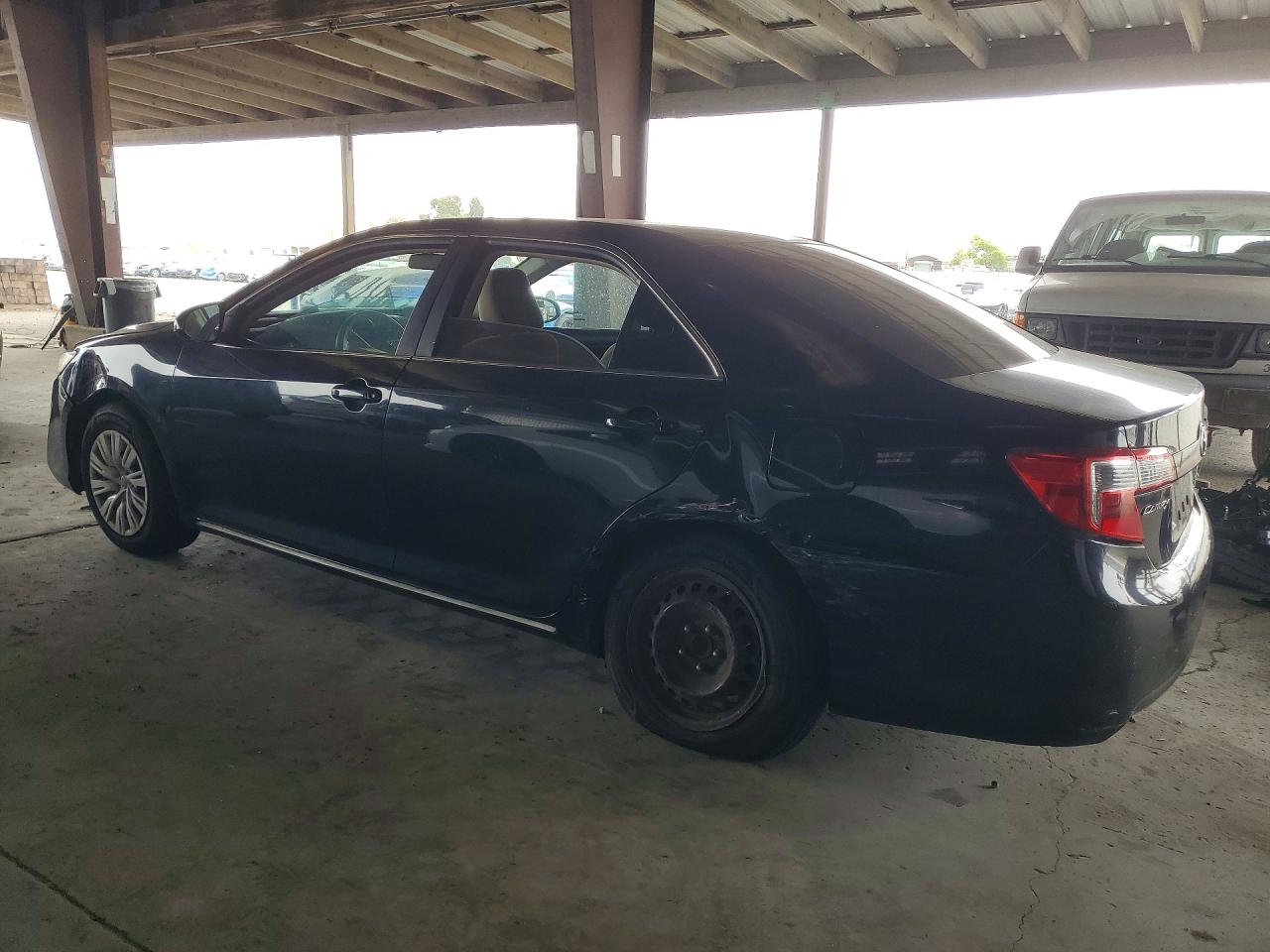 2012 TOYOTA CAMRY LE photo 2