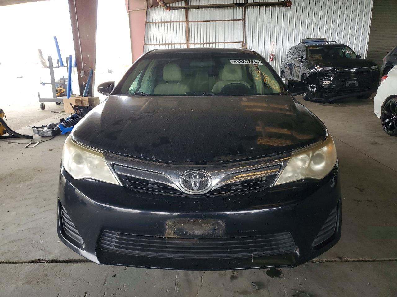 2012 TOYOTA CAMRY LE photo 5