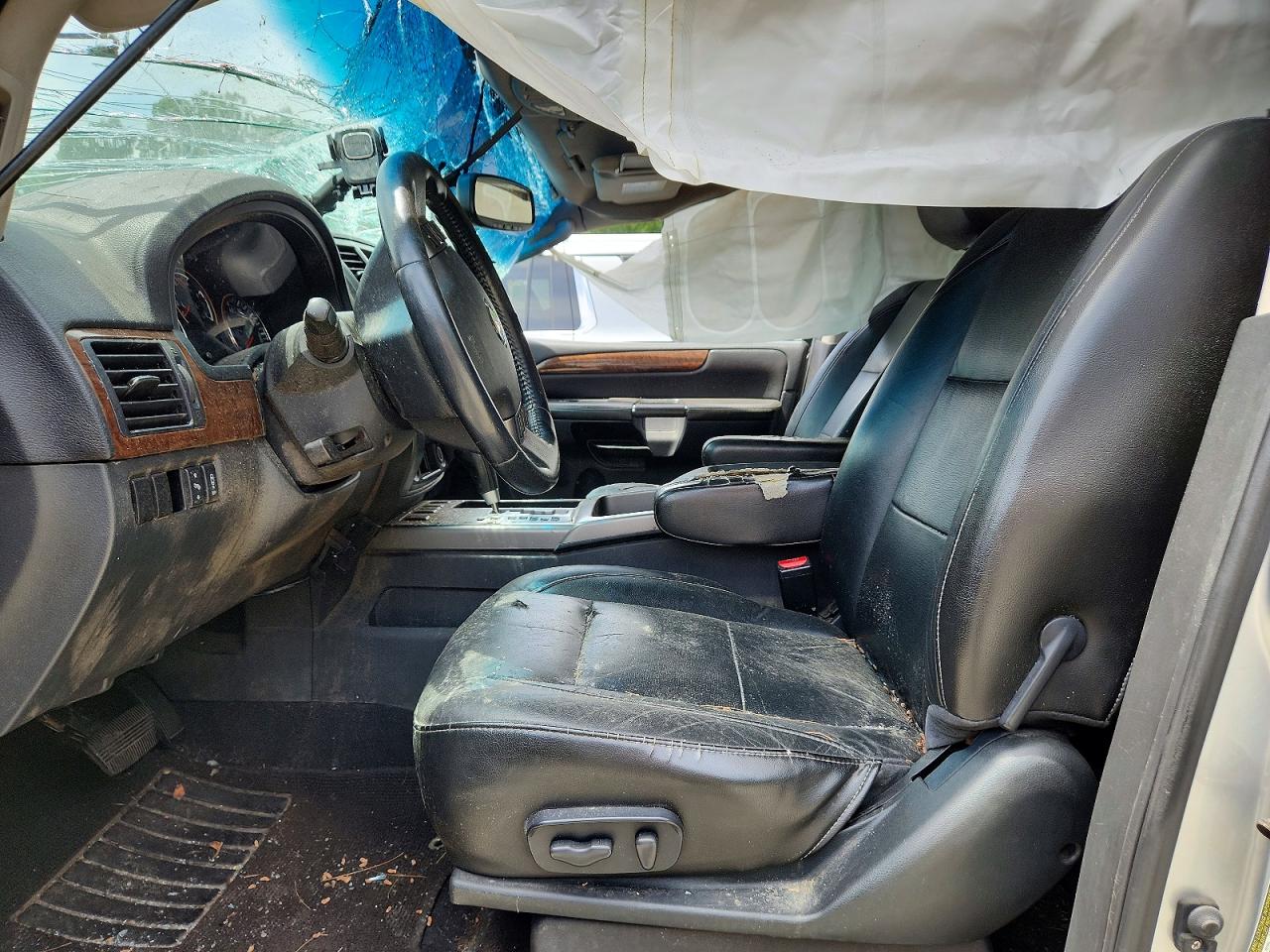 2011 NISSAN ARMADA SV photo 13