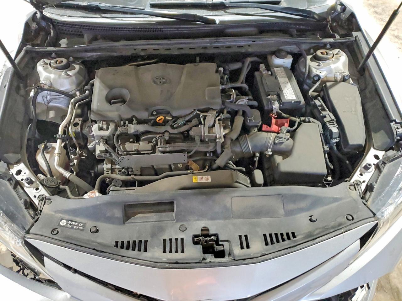 2019 TOYOTA CAMRY LE photo 31