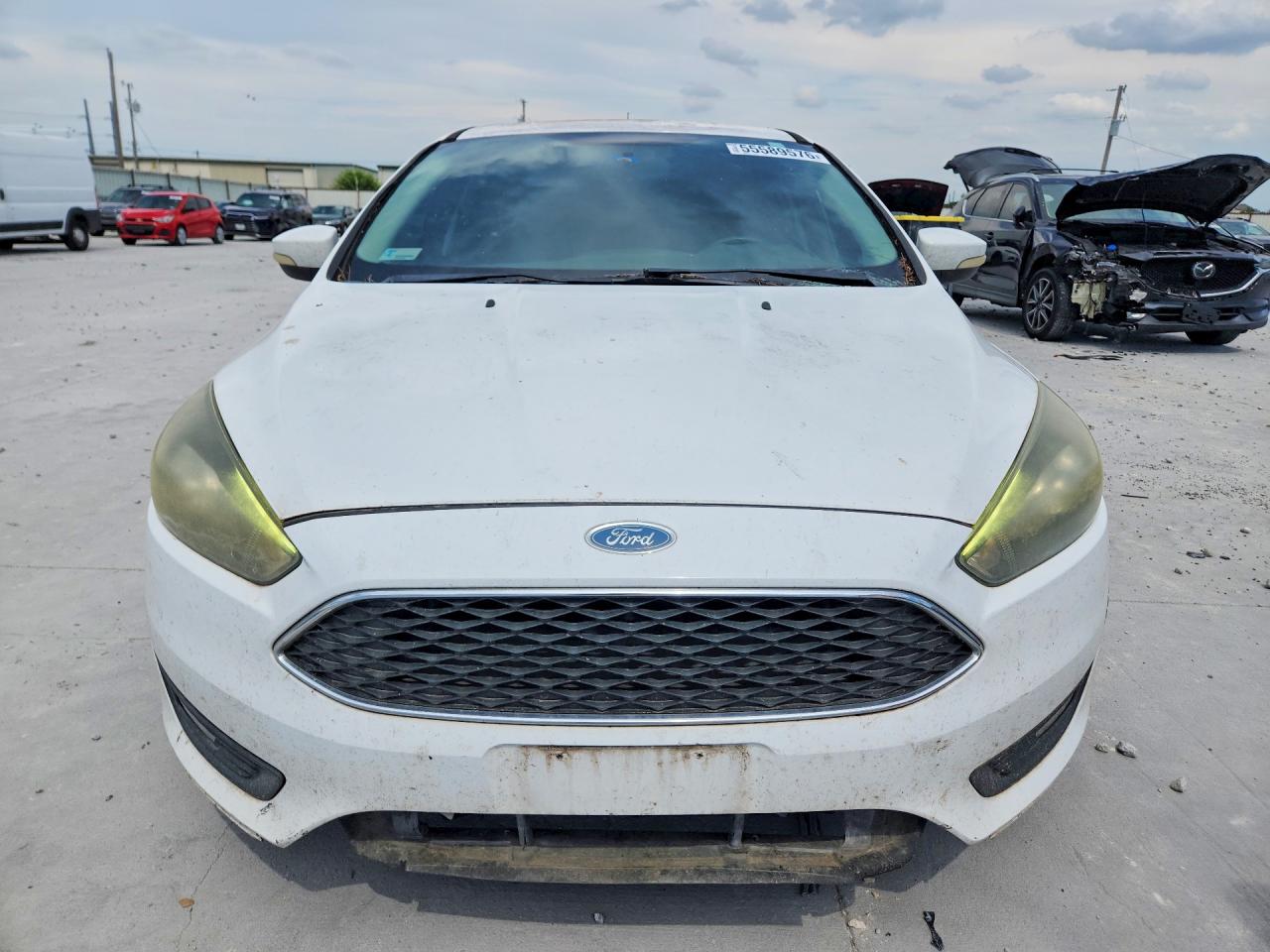 2015 FORD FOCUS SE photo 9