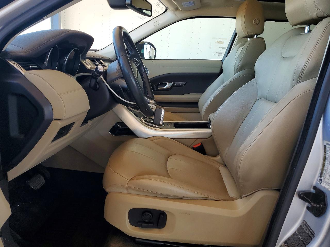 2016 LAND ROVER RANGE ROVER EVOQUE SE photo 19