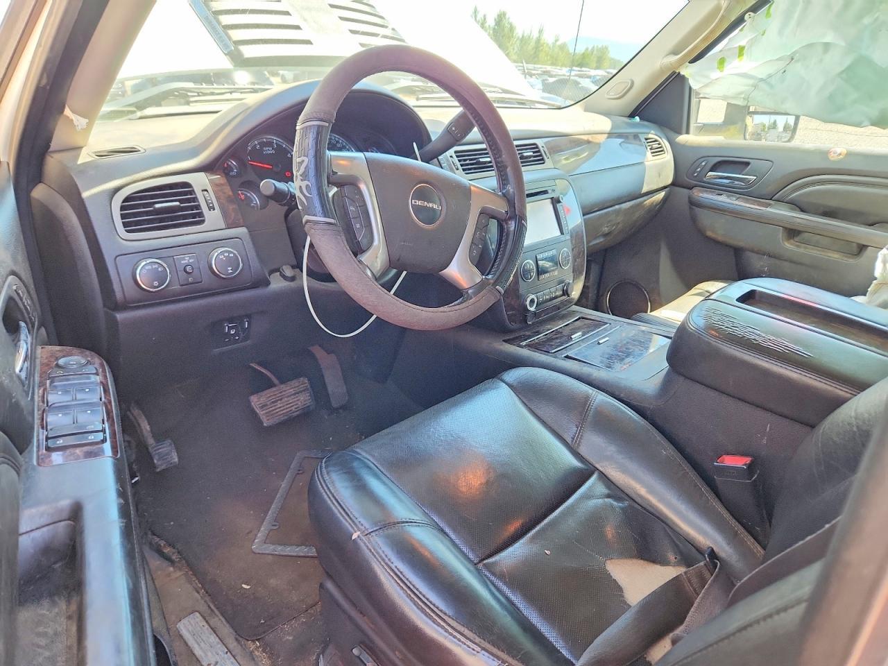 2014 GMC SIERRA K2500 DENALI photo 15