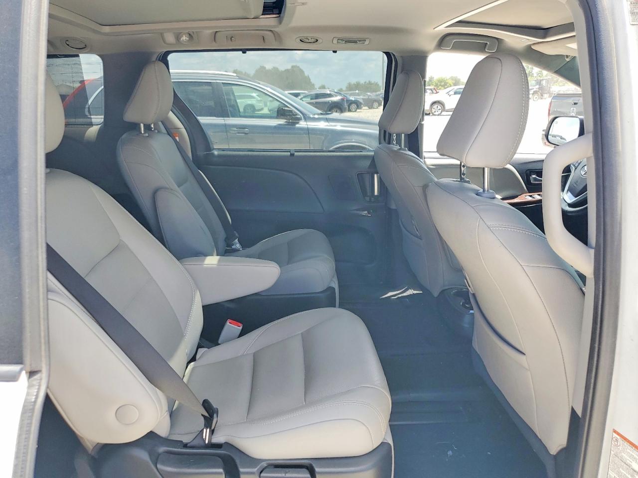 2020 TOYOTA SIENNA LIMITED 7-PASSENGER photo 21