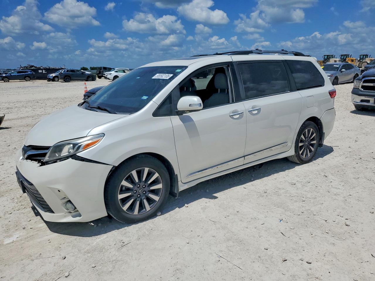 2020 TOYOTA SIENNA