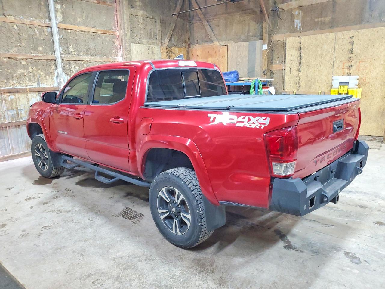 2017 TOYOTA TACOMA TRD SPORT photo 3