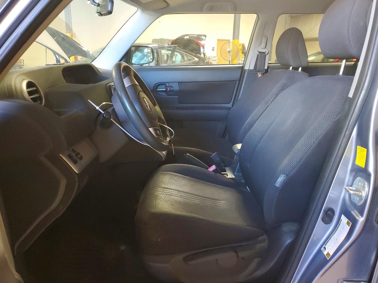 2010 TOYOTA SCION XB photo 7