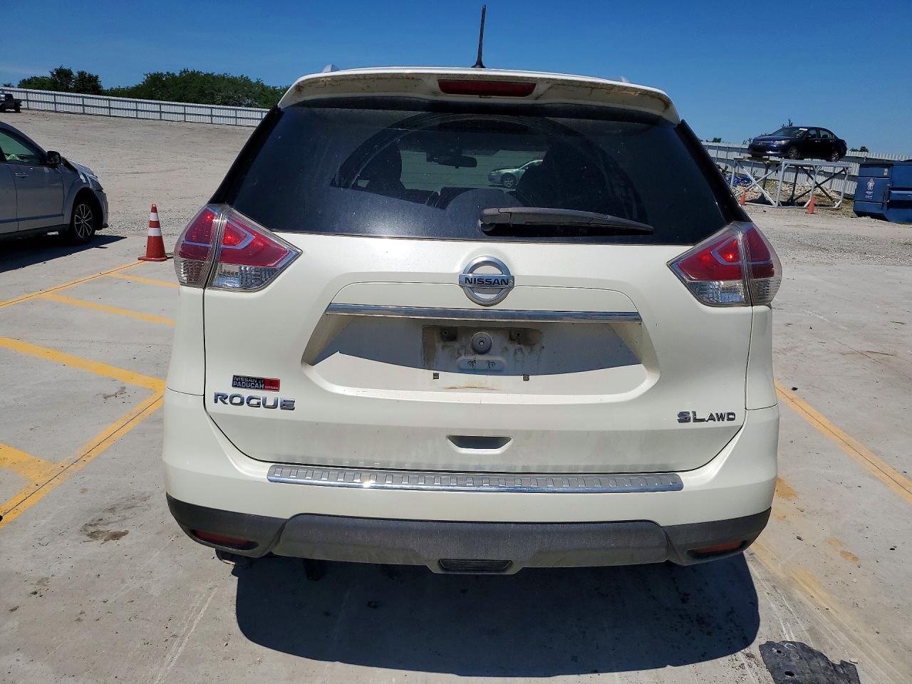 2016 NISSAN ROGUE SL photo 16