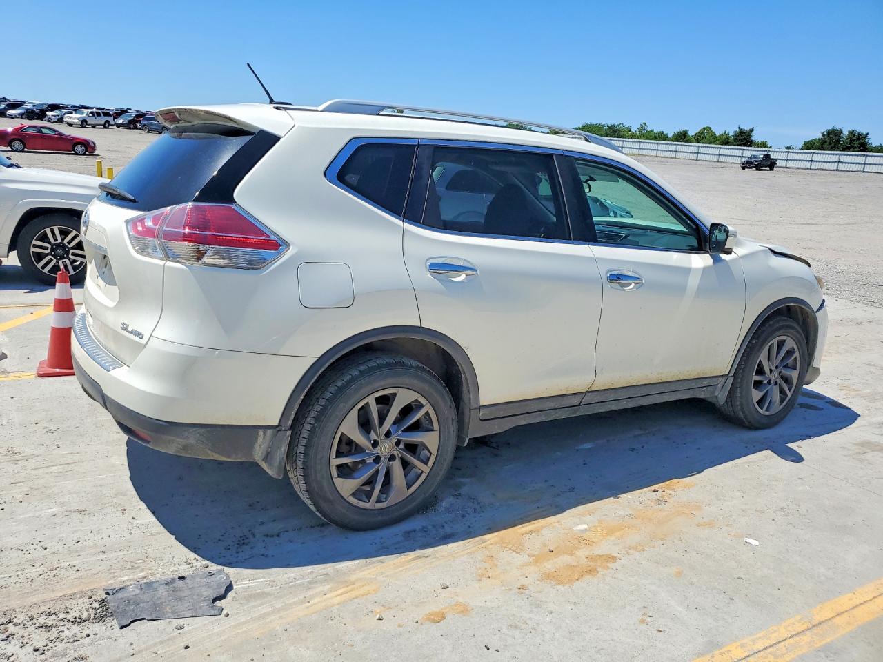 2016 NISSAN ROGUE SL photo 7