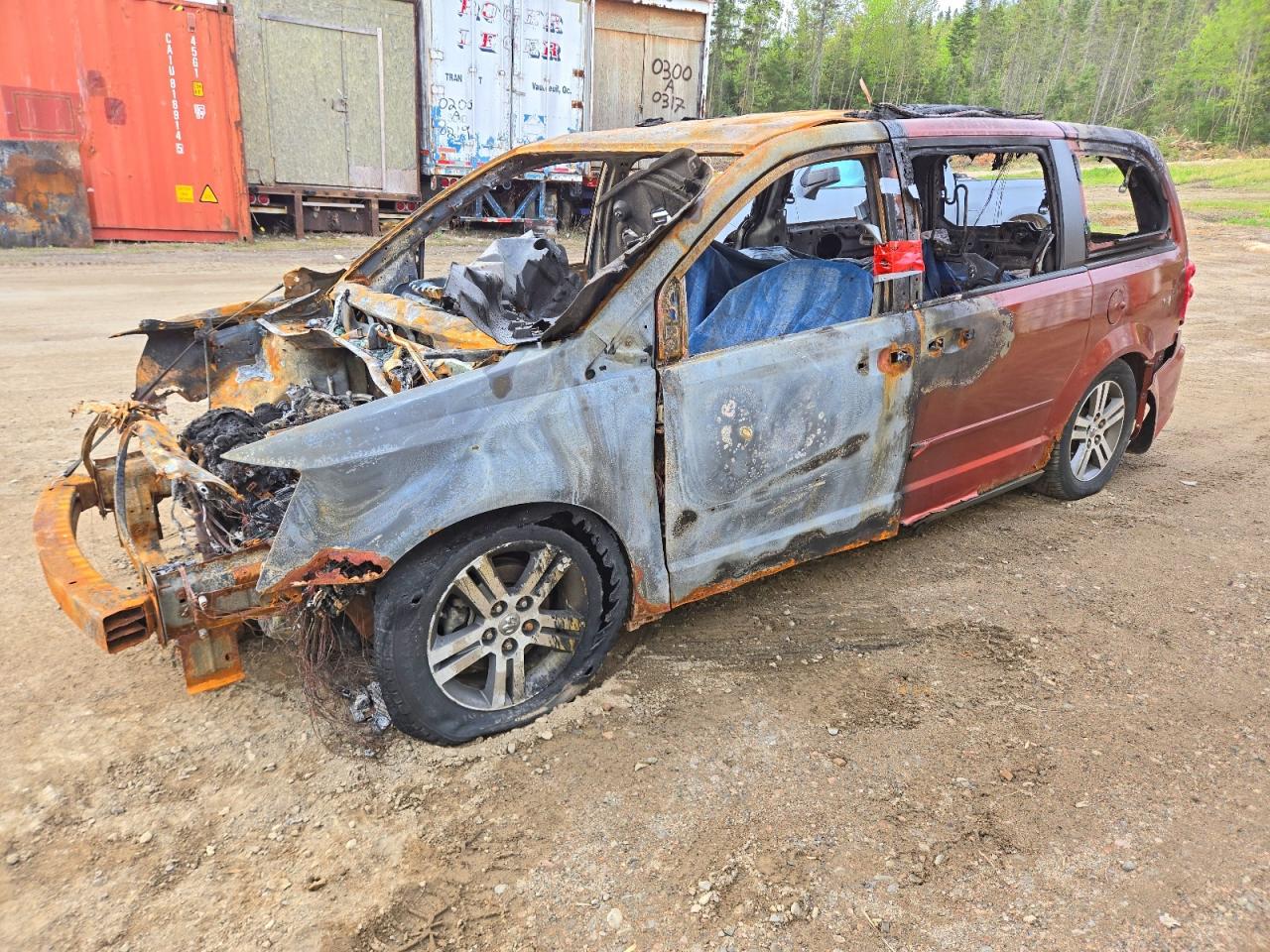2012 DODGE GRAND CARAVAN SE — BURN damage — photo 1