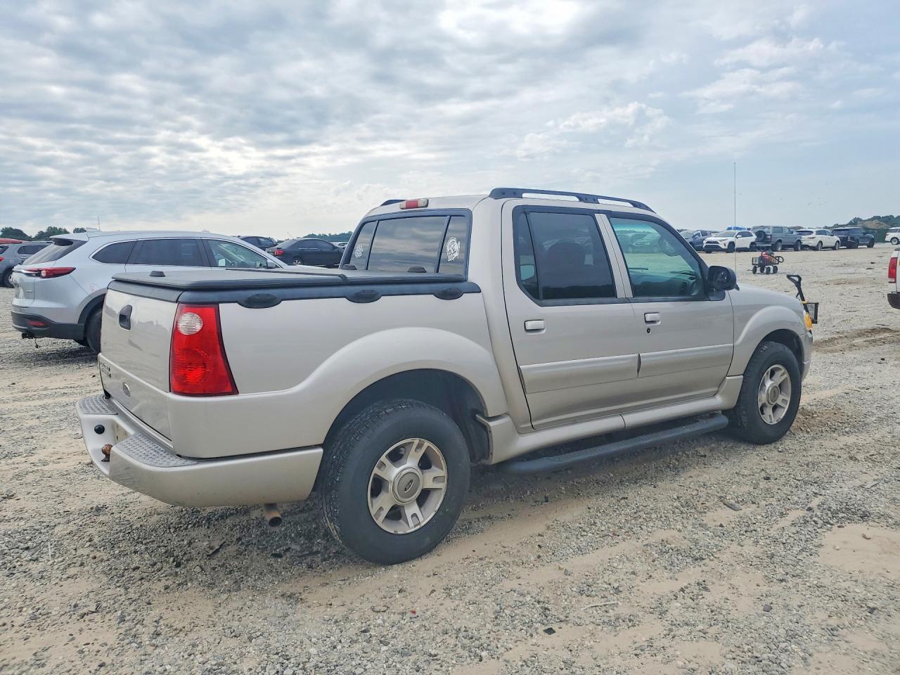 2004 FORD EXPLORER SPORT TRAC photo 5