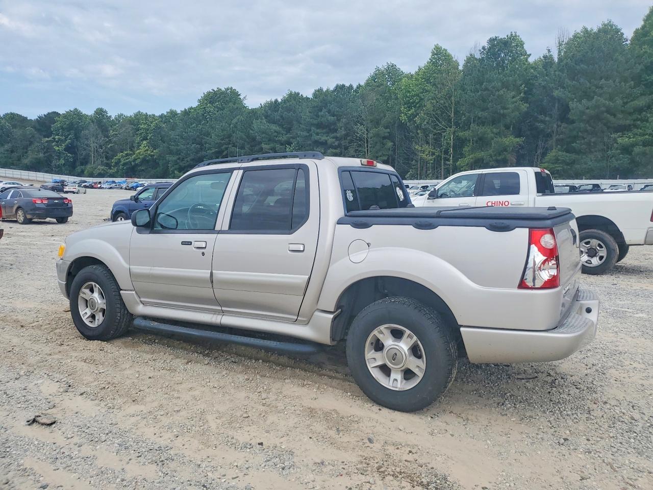 2004 FORD EXPLORER SPORT TRAC photo 3