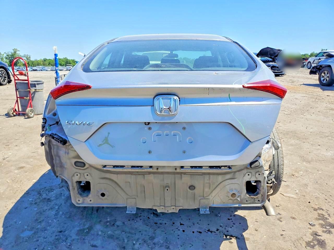 2016 HONDA CIVIC LX photo 11