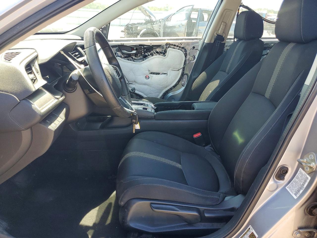 2016 HONDA CIVIC LX photo 13