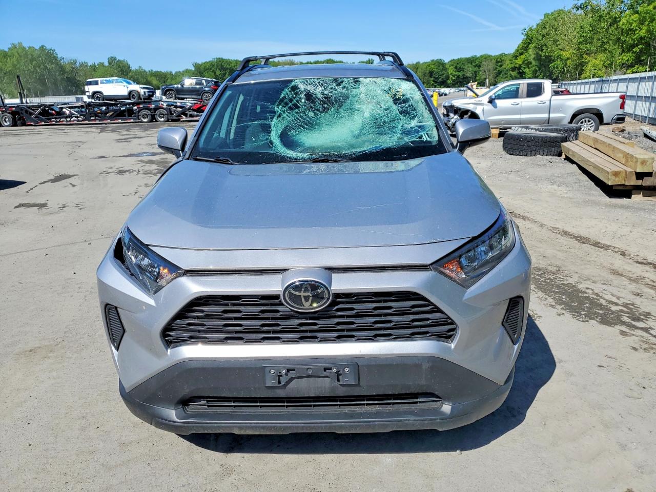 2019 TOYOTA RAV4 LE photo 13