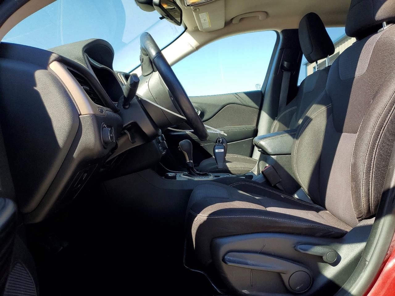 2015 JEEP CHEROKEE LATITUDE photo 19