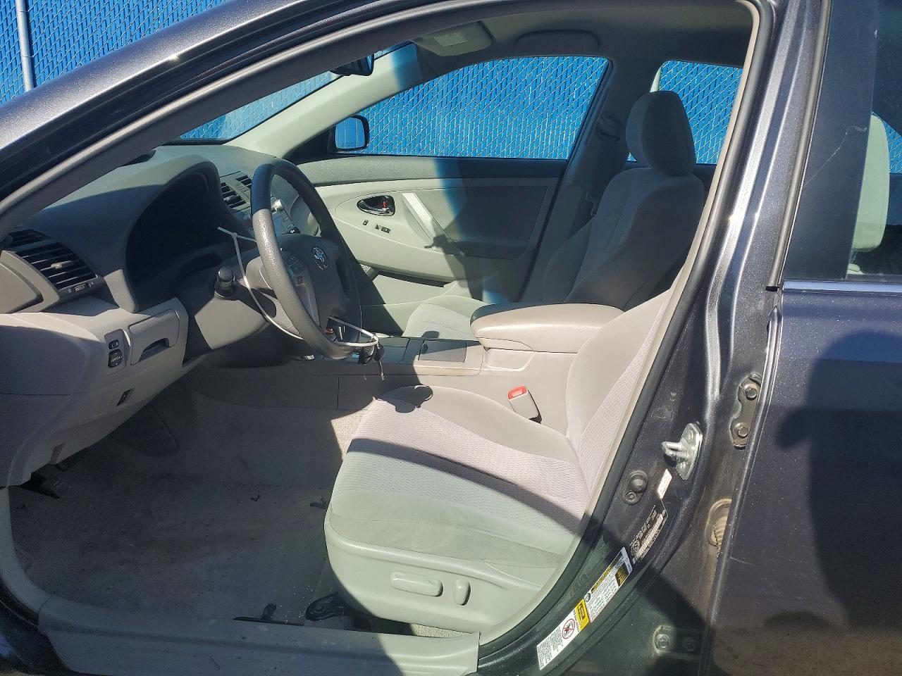 2010 TOYOTA CAMRY BASE photo 13