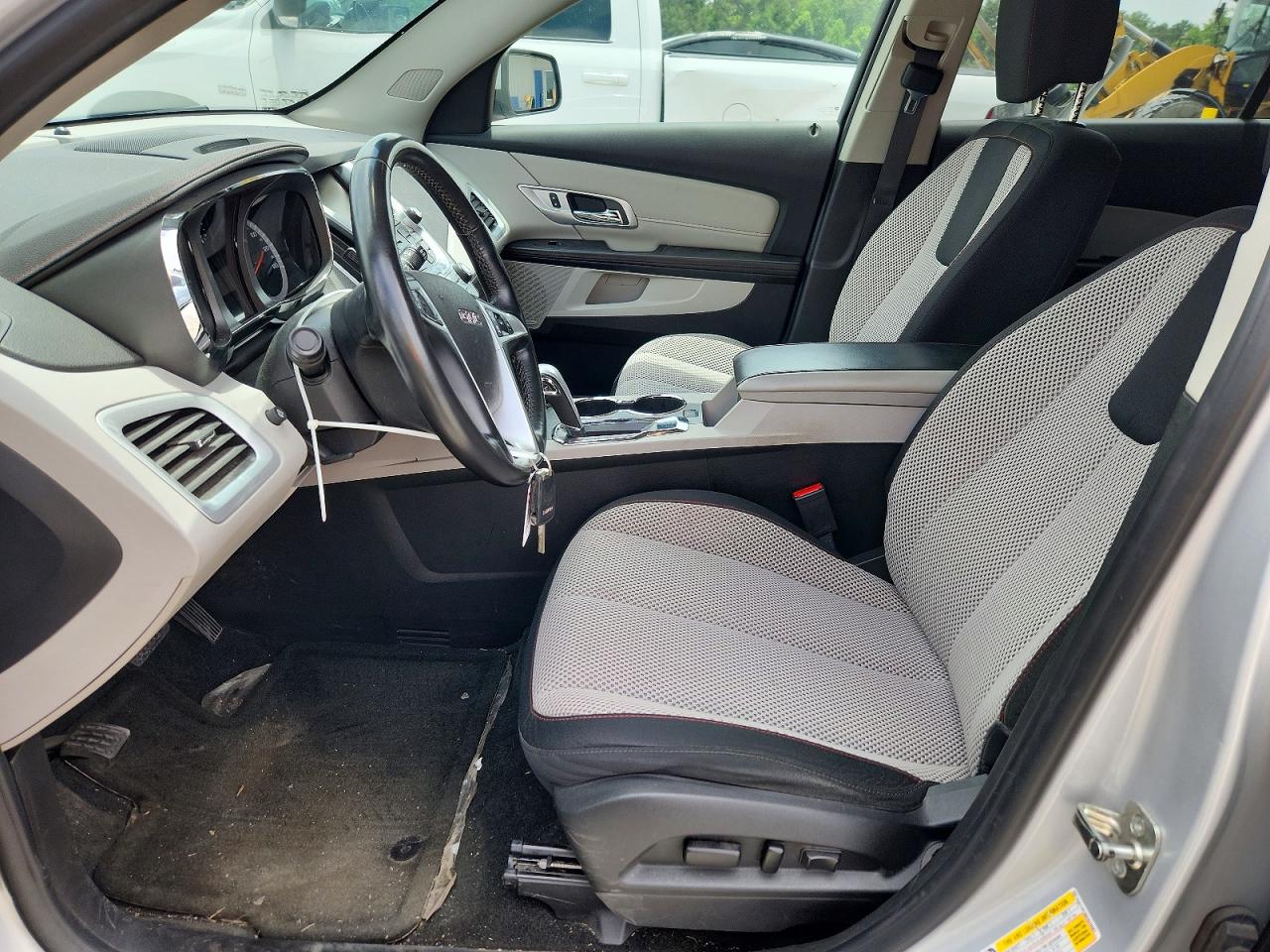 2015 GMC TERRAIN SLE photo 13