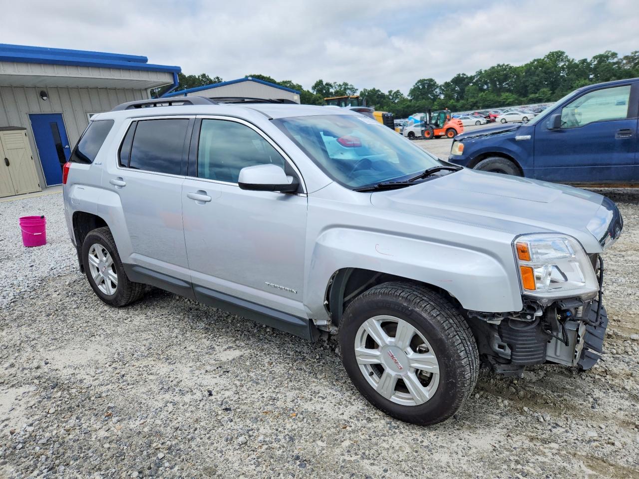 2015 GMC TERRAIN SLE photo 7