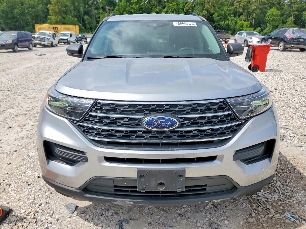 2023 FORD EXPLORER XLT photo 13