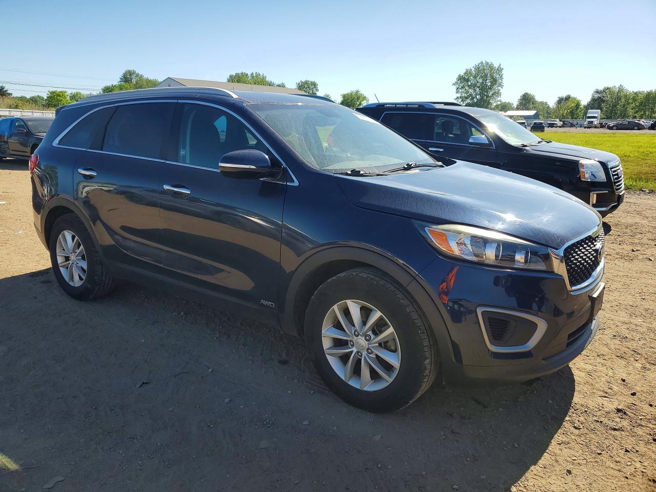 2016 KIA SORENTO LX photo 10