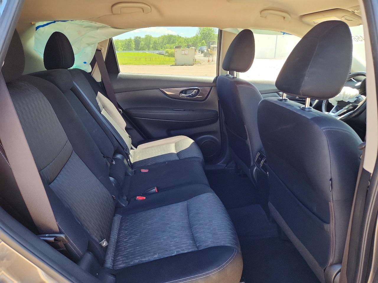 2020 NISSAN ROGUE SV photo 21