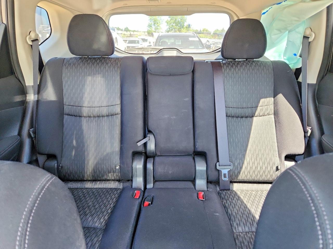 2020 NISSAN ROGUE SV photo 19