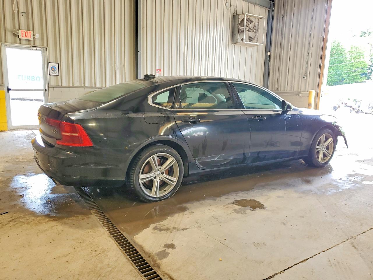 2018 VOLVO S90 T5 MOMENTUM photo 3