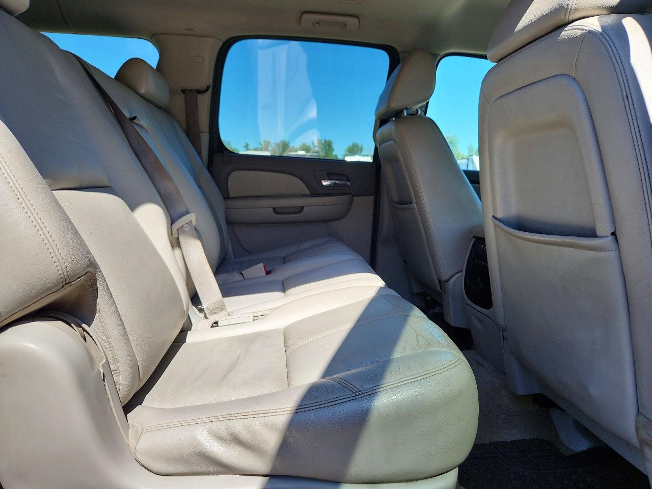 2008 CHEVROLET SUBURBAN K1500 LS photo 19
