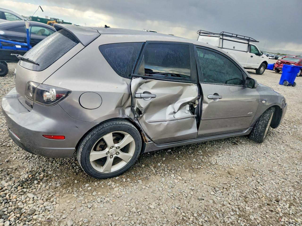 2006 MAZDA 3 HATCHBACK photo 5