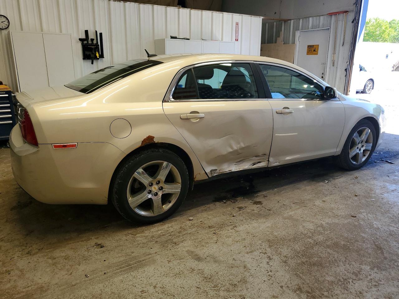 2011 CHEVROLET MALIBU 2LT photo 5
