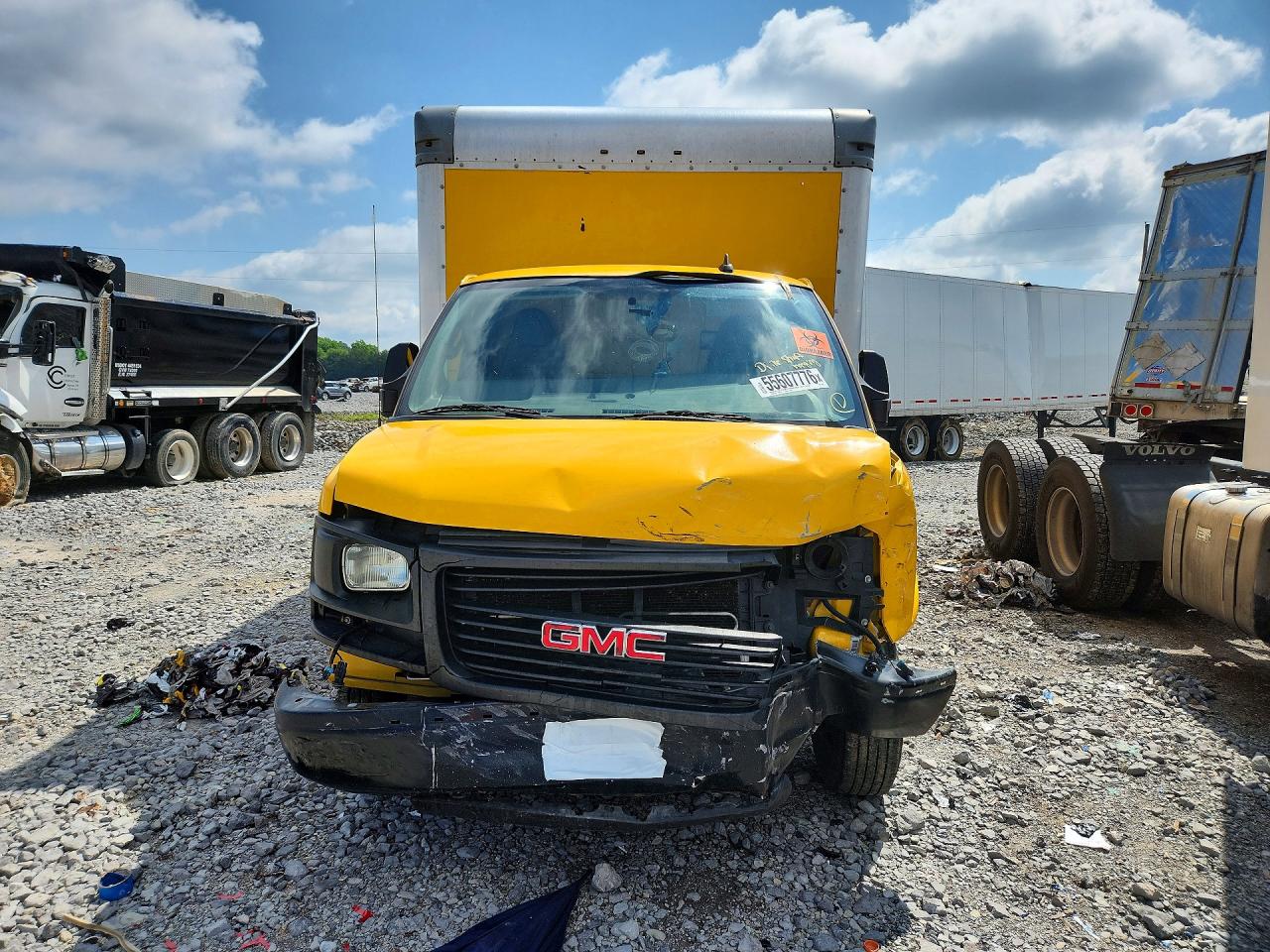 2016 GMC SAVANA BOX TRUCK photo 13