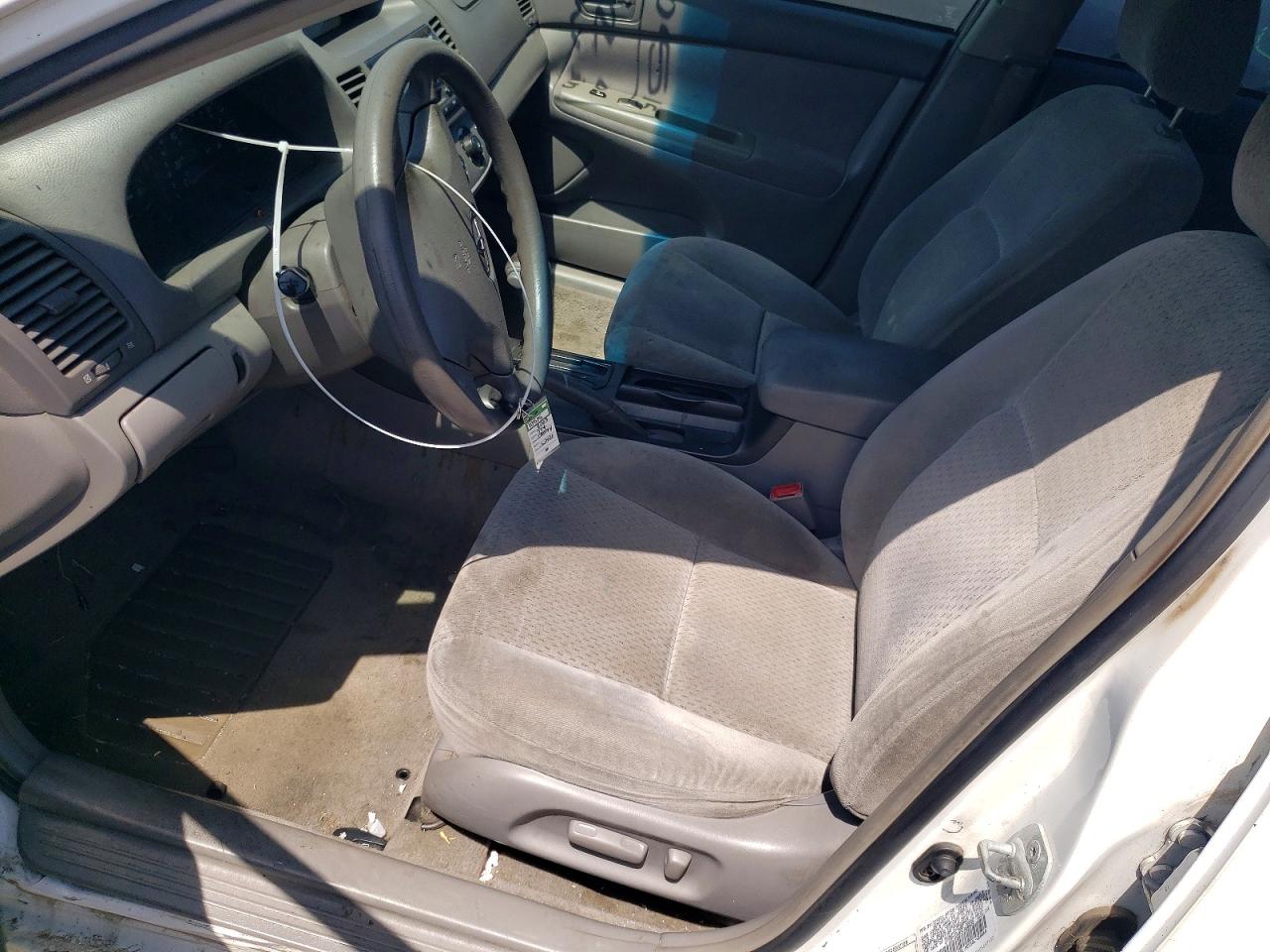 2003 TOYOTA CAMRY LE V6 photo 19