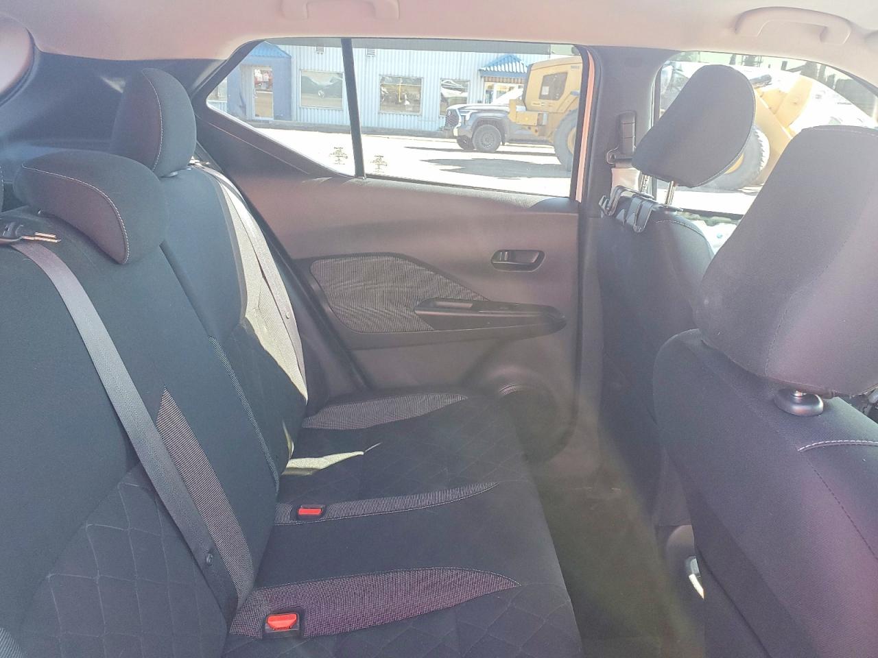 2019 NISSAN KICKS S photo 28