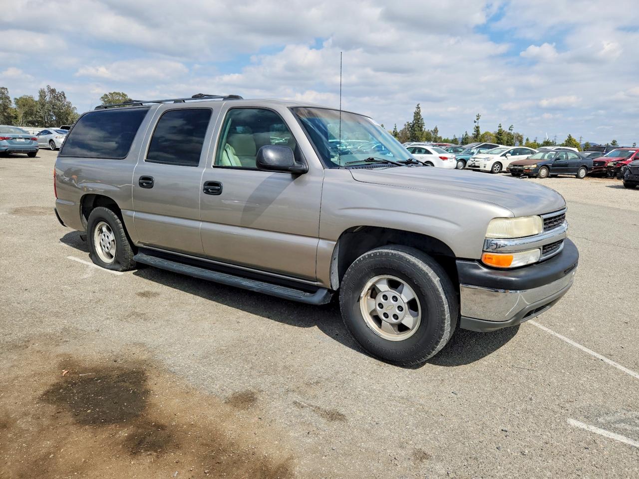 2001 CHEVROLET SUBURBAN C1500 photo 7
