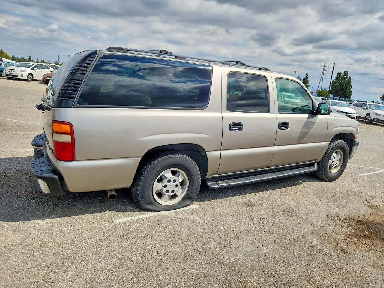 2001 CHEVROLET SUBURBAN C1500 photo 5