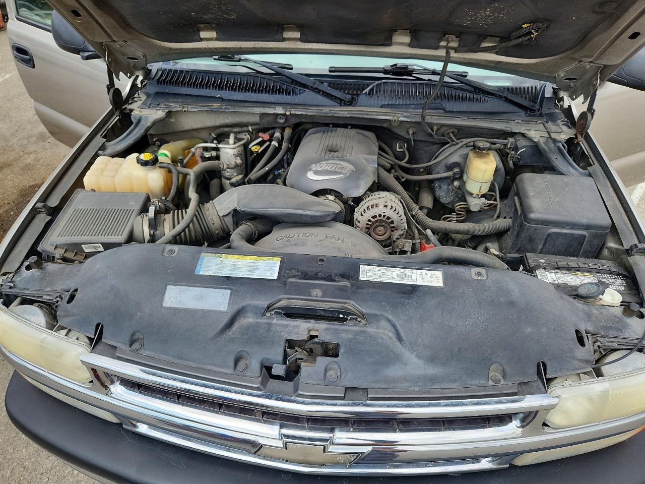 2001 CHEVROLET SUBURBAN C1500 photo 23